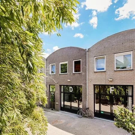 Stylish Next To The Amstel River- Unit D *