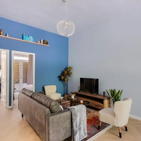 Stylish Next To The Amstel River- Unit D Vakantiehuis