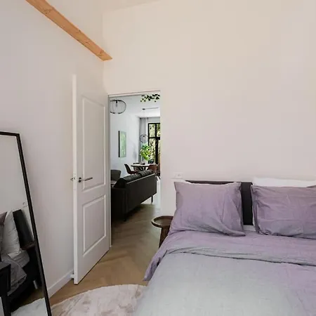 Stylish Next To The Amstel River- Unit D